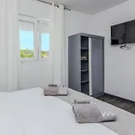 Schoenes Haus In - Cda400 * Vir
