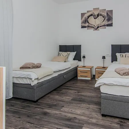 Дом отдыха Schoenes Haus In - Cda400 *