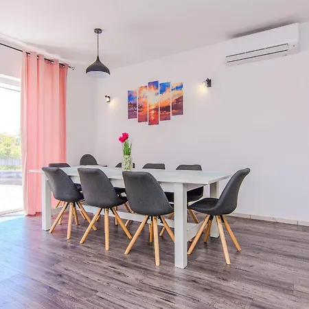 Schoenes Haus In - Cda400 Дом отдыха *