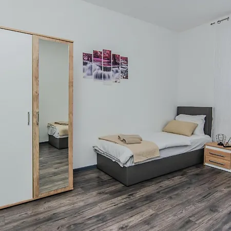 Holiday home Schoenes Haus In - Cda400 Vir