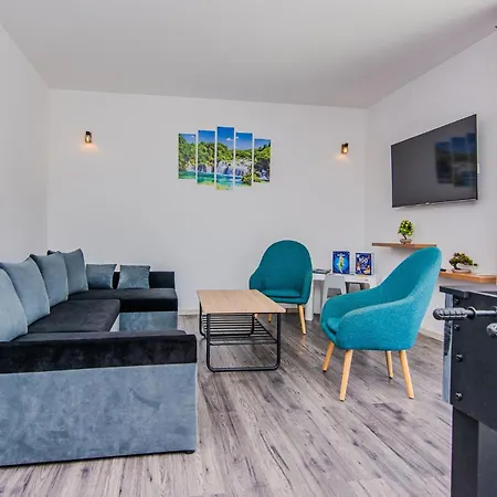 Schoenes Haus In - Cda400 *