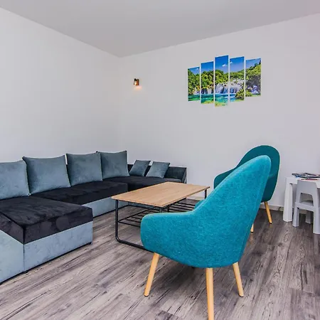 Holiday home Schoenes Haus In - Cda400