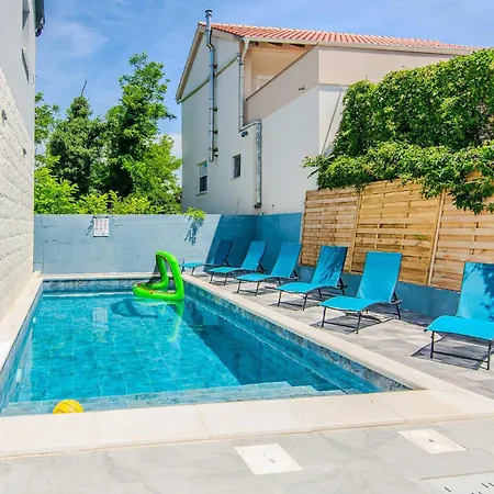 Schoenes Haus In - Cda400 Holiday home Vir