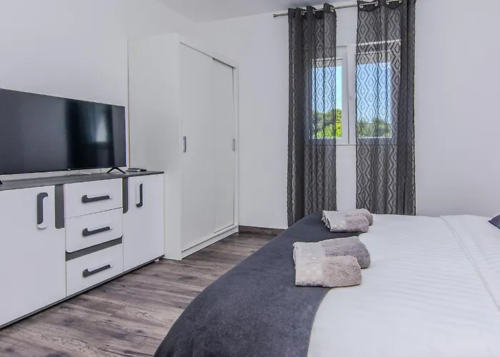 Dom wakacyjny Schoenes Haus In - Cda400 Vir